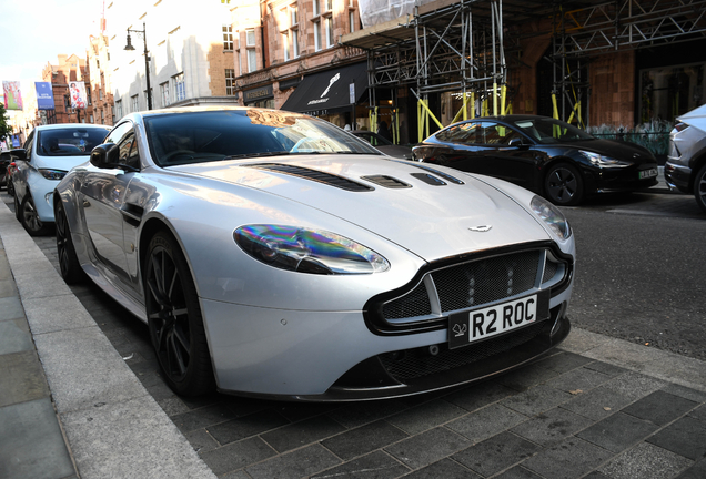 Aston Martin V12 Vantage S