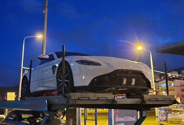 Aston Martin V8 Vantage 2018