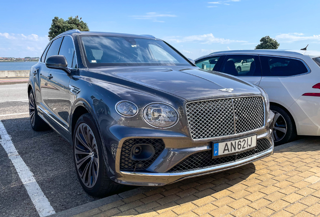 Bentley Bentayga Hybrid 2021