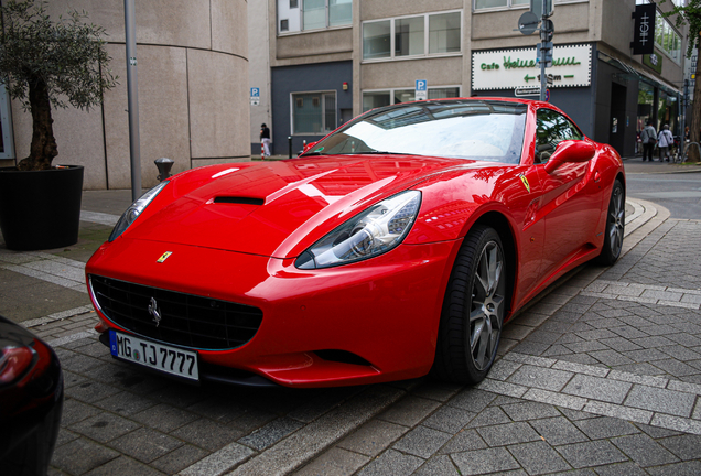 Ferrari California