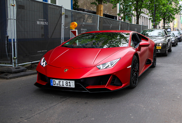 Lamborghini Huracán LP640-4 EVO