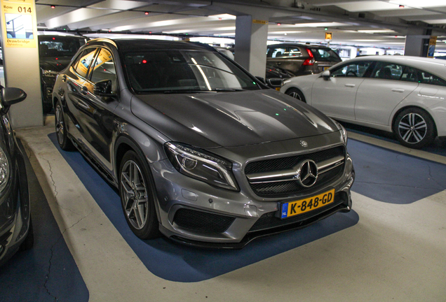 Mercedes-AMG GLA 45 X156