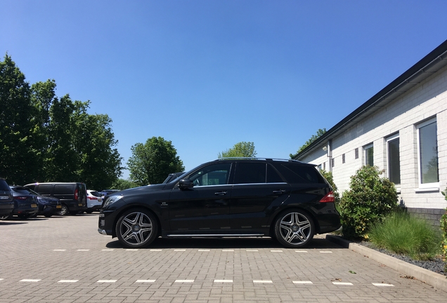 Mercedes-Benz ML 63 AMG W166