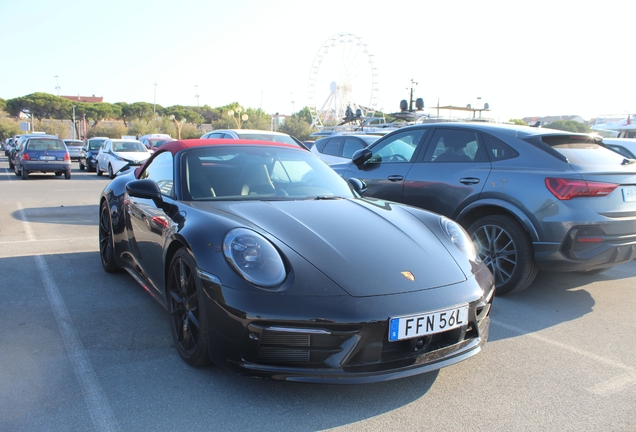 Porsche 992 Carrera 4S Cabriolet