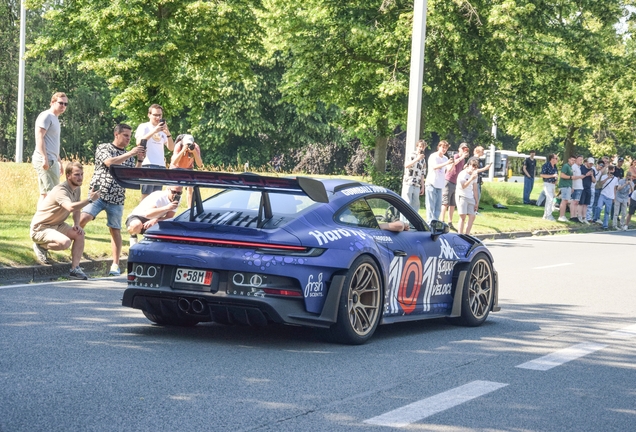 Porsche 992 GT3 RS Weissach Package