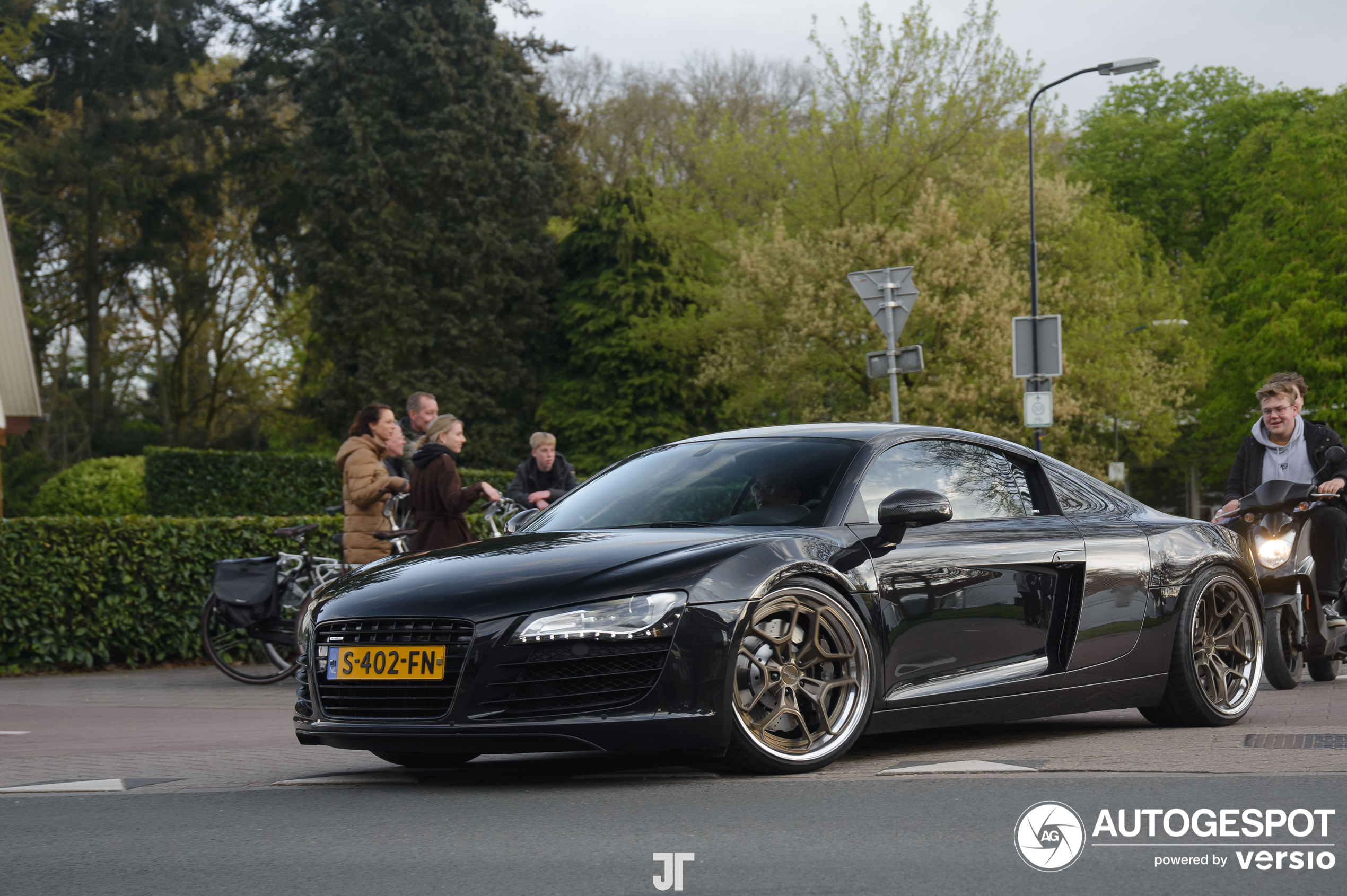 Audi R8