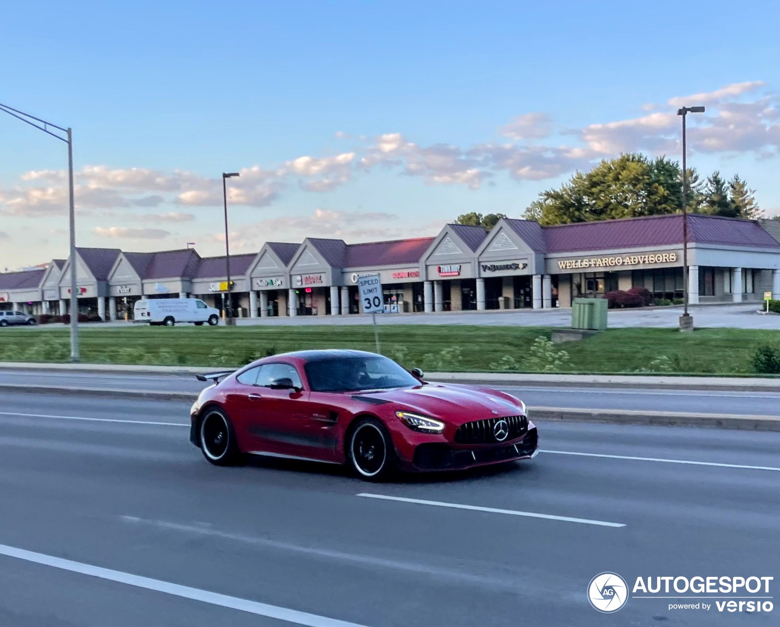 Mercedes-AMG GT R Pro C190