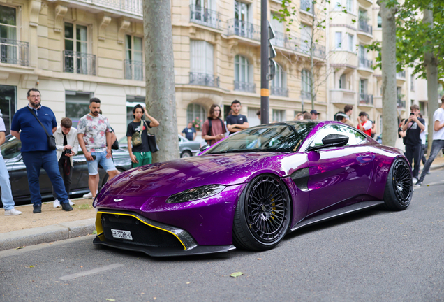 Aston Martin V8 Vantage 2018