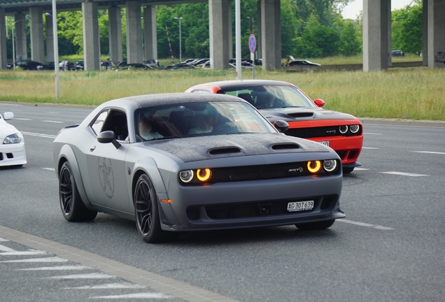 Dodge Challenger SRT Hellcat Widebody