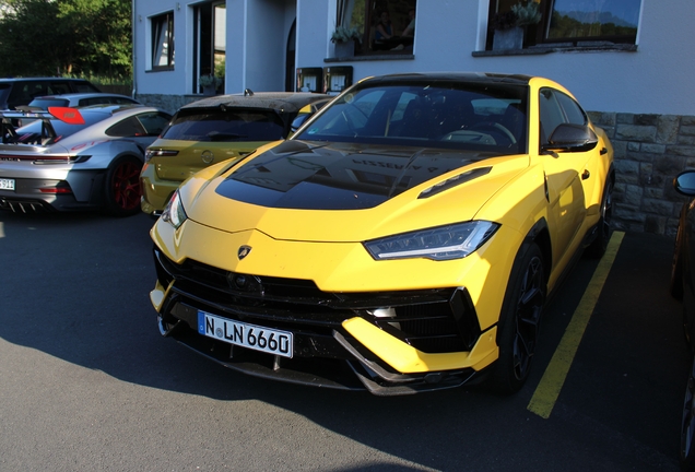 Lamborghini Urus Performante