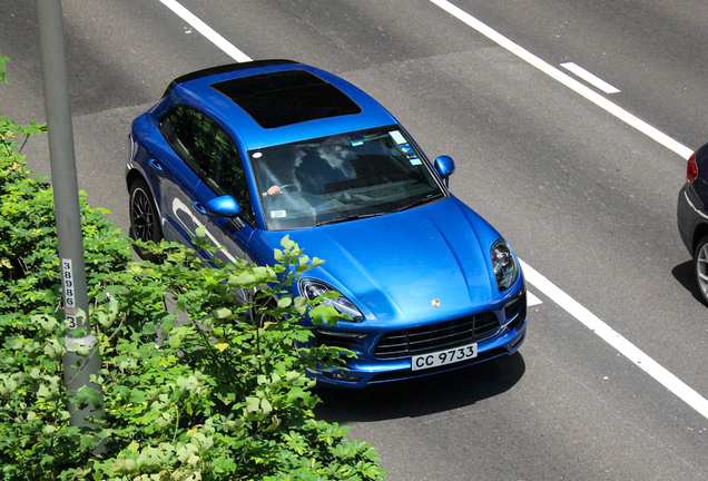 Porsche 95B Macan GTS