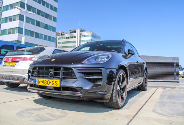 Porsche 95B Macan GTS MkII