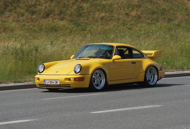 Porsche 964 Carrera RS 3.8