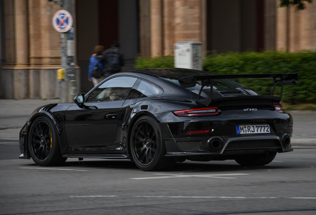 Porsche 991 GT2 RS Weissach Package