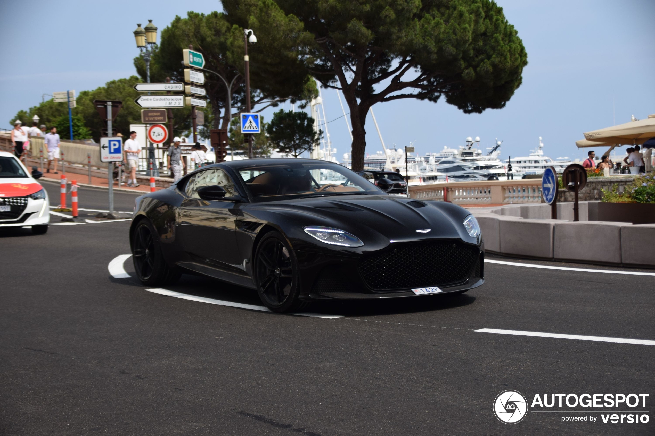 Aston Martin DBS Superleggera