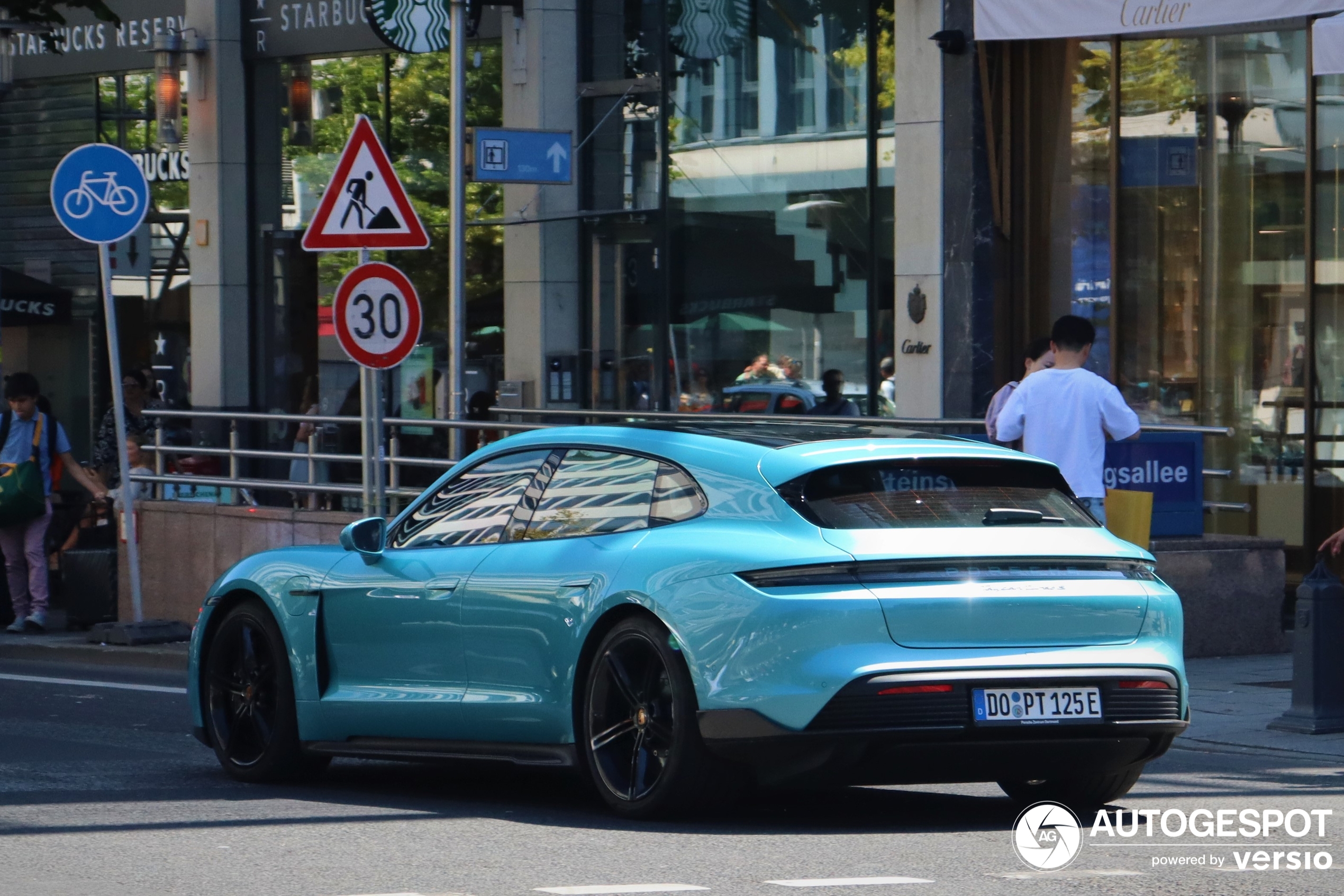 Porsche Taycan Turbo S Sport Turismo