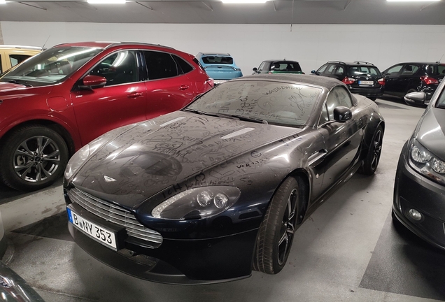 Aston Martin V8 Vantage Roadster 2012