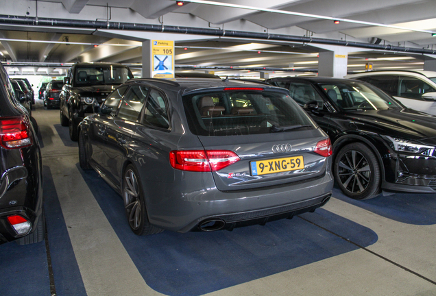 Audi RS4 Avant B8