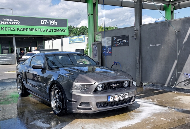 Ford Mustang GT 2013