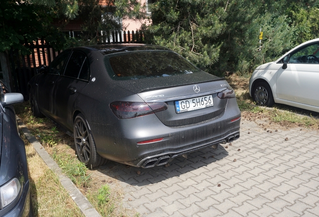 Mercedes-AMG E 63 S W213 Final Edition