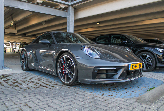 Porsche 992 Carrera 4S