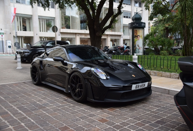 Porsche 992 GT3 RS Weissach Package