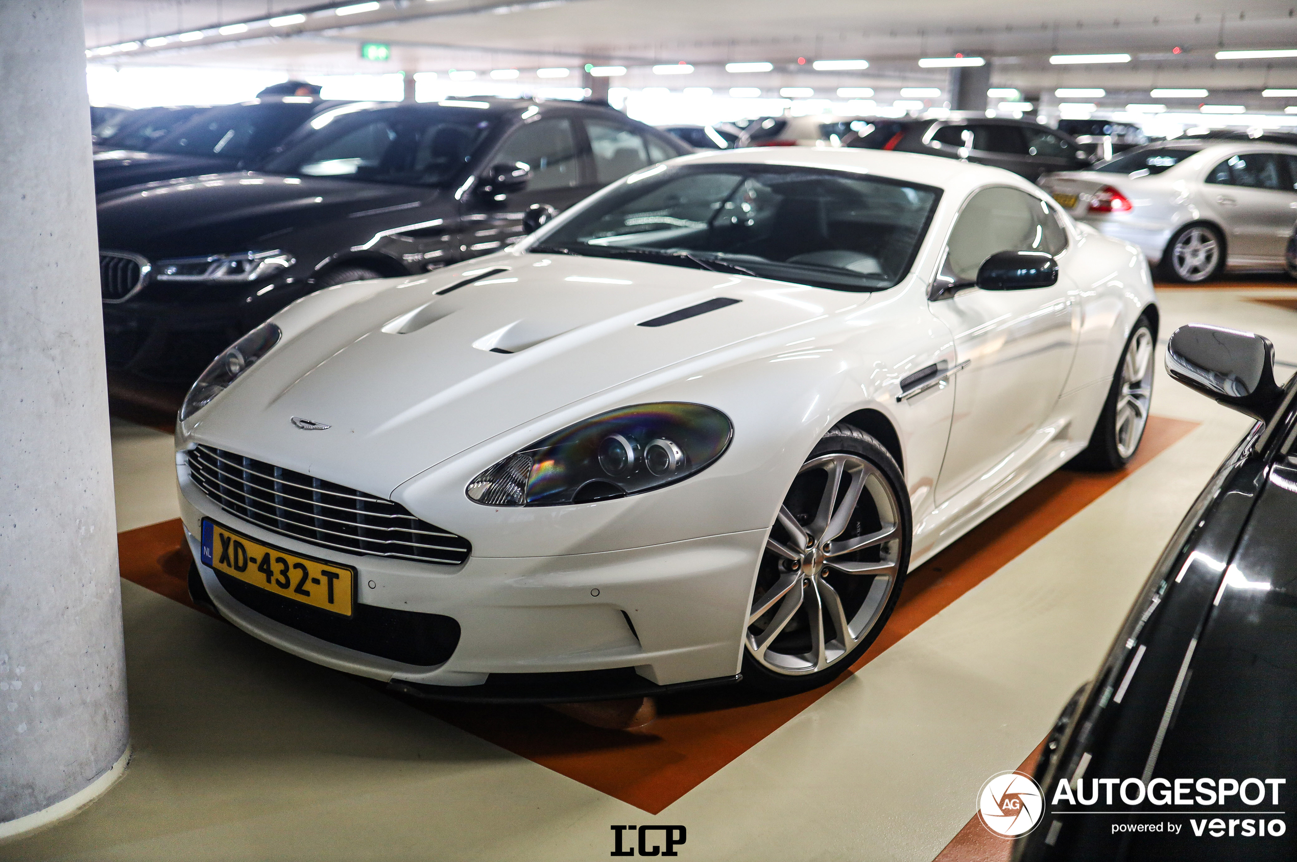 Aston Martin DBS