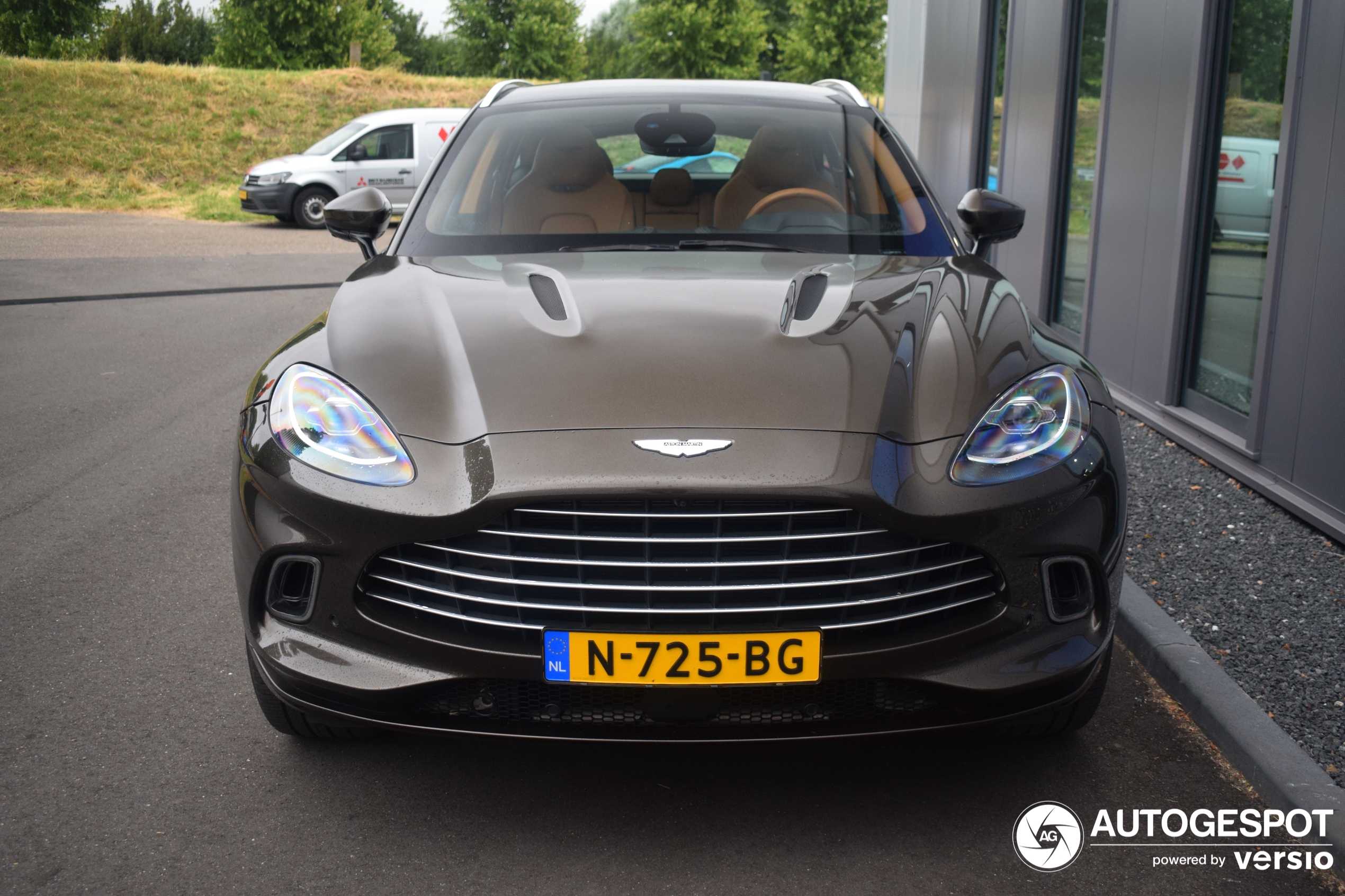 Aston Martin DBX