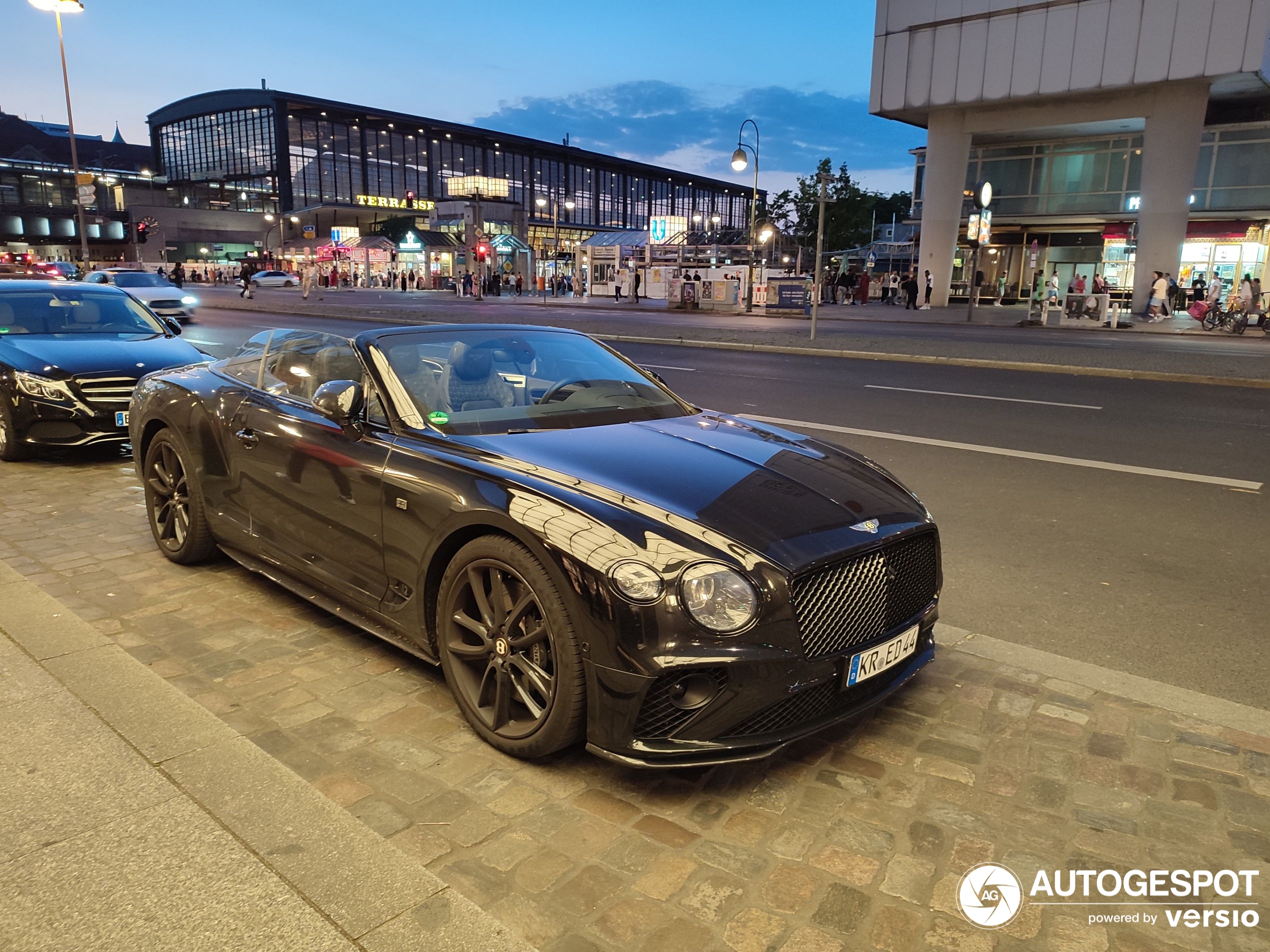 Bentley Continental GTC 2019 First Edition