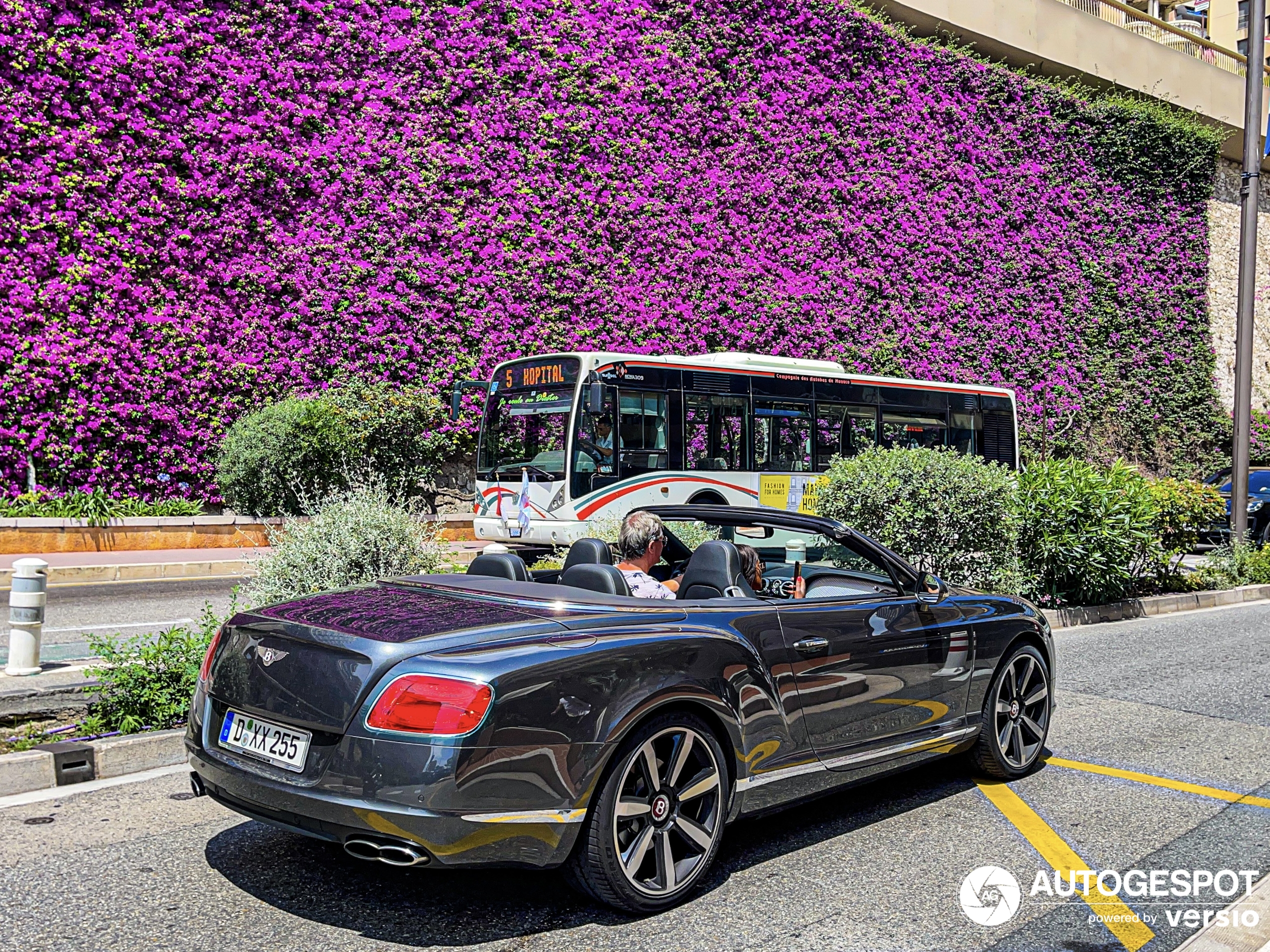 Bentley Continental GTC V8