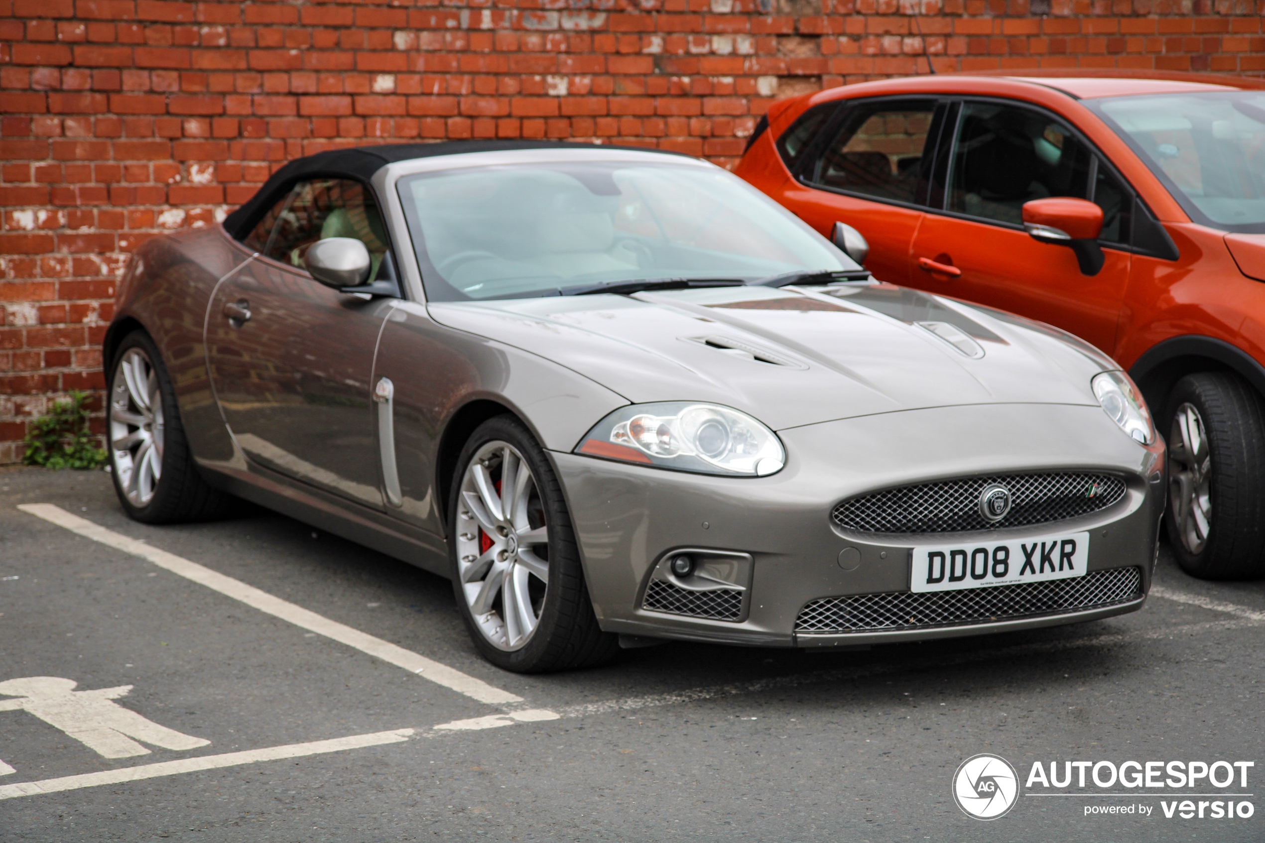 Jaguar XKR Convertible 2006