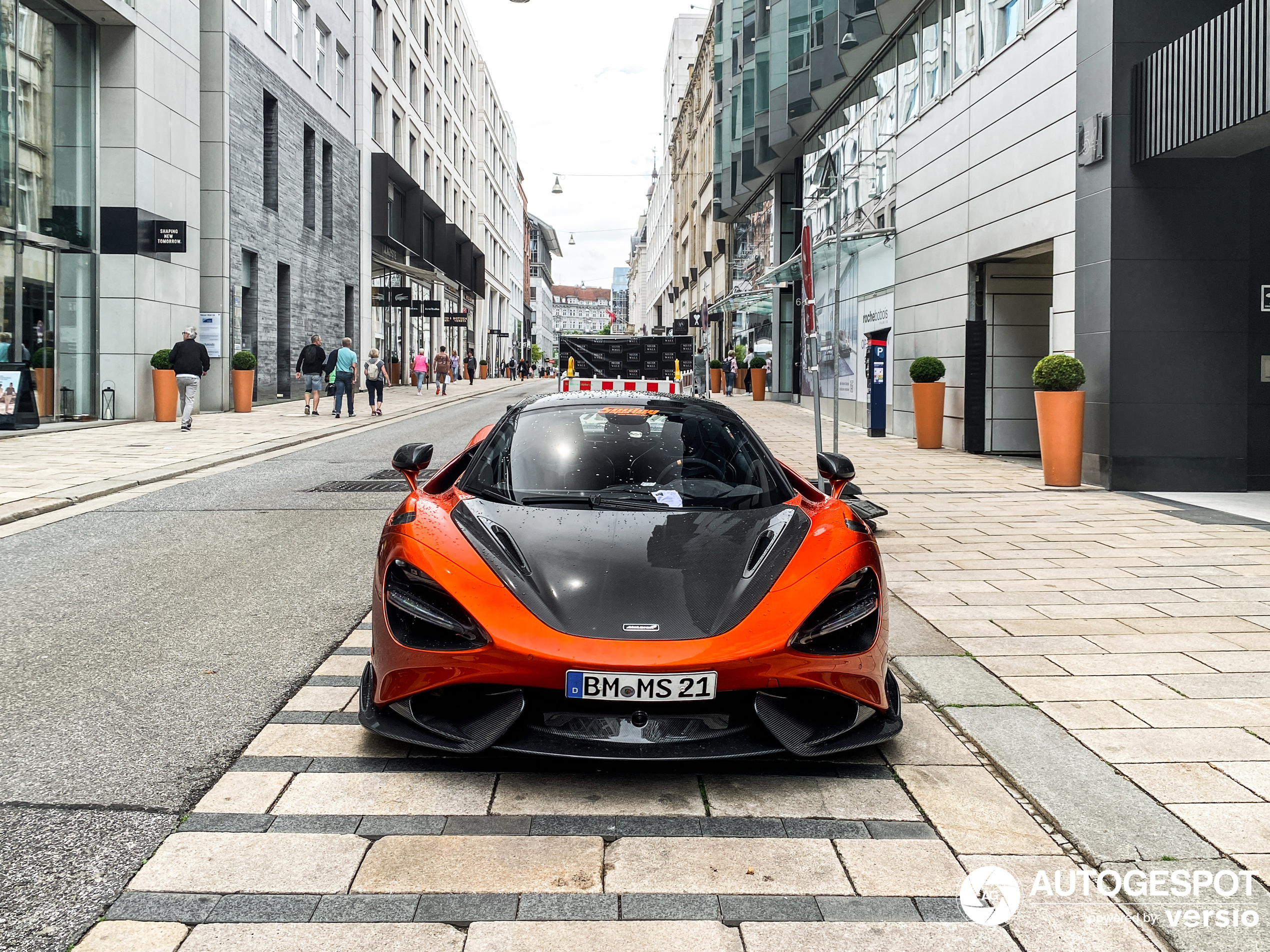 McLaren 765LT Spider