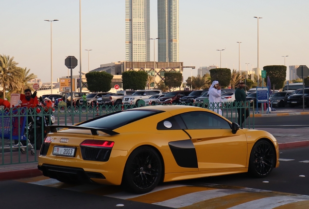 Audi R8 V10 Plus 2015