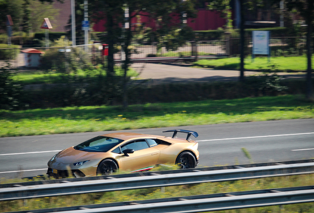 Lamborghini Huracán LP640-4 Performante