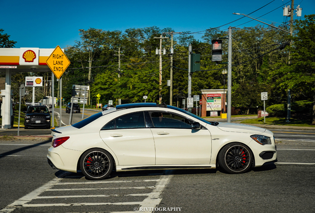 Mercedes-Benz CLA 45 AMG C117