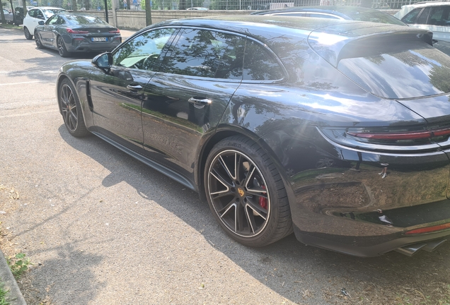 Porsche 971 Panamera GTS Sport Turismo