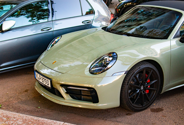 Porsche 992 Carrera 4S Cabriolet