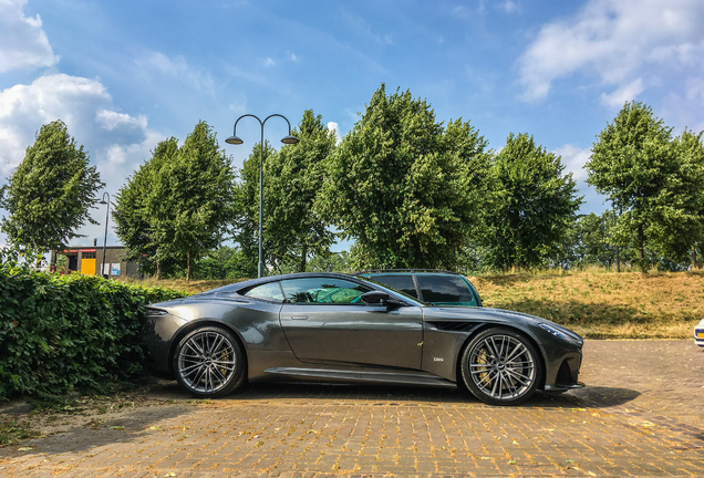 Aston Martin DBS Superleggera