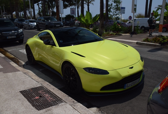 Aston Martin V8 Vantage 2018