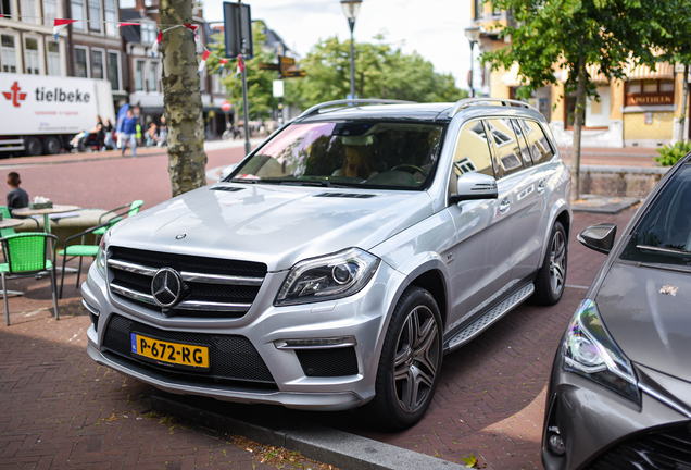 Mercedes-Benz GL 63 AMG X166