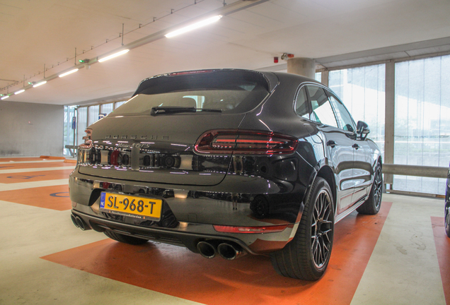 Porsche 95B Macan GTS