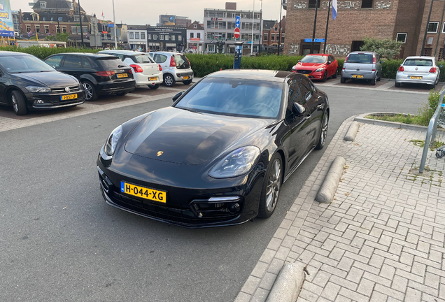 Porsche 971 Panamera Turbo S E-Hybrid