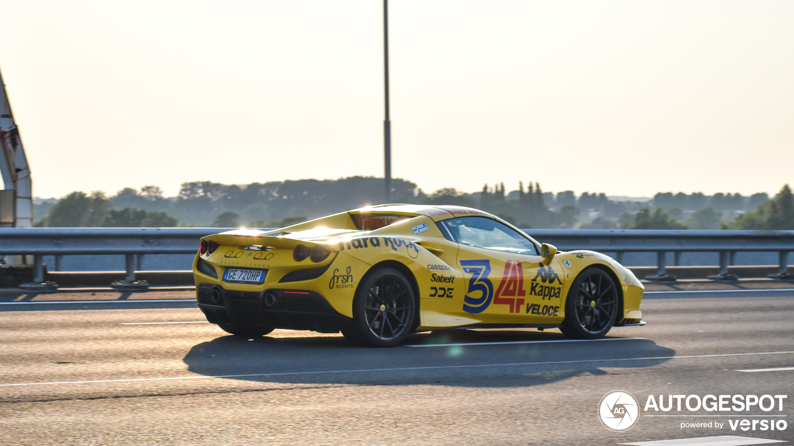 Ferrari F8 Spider