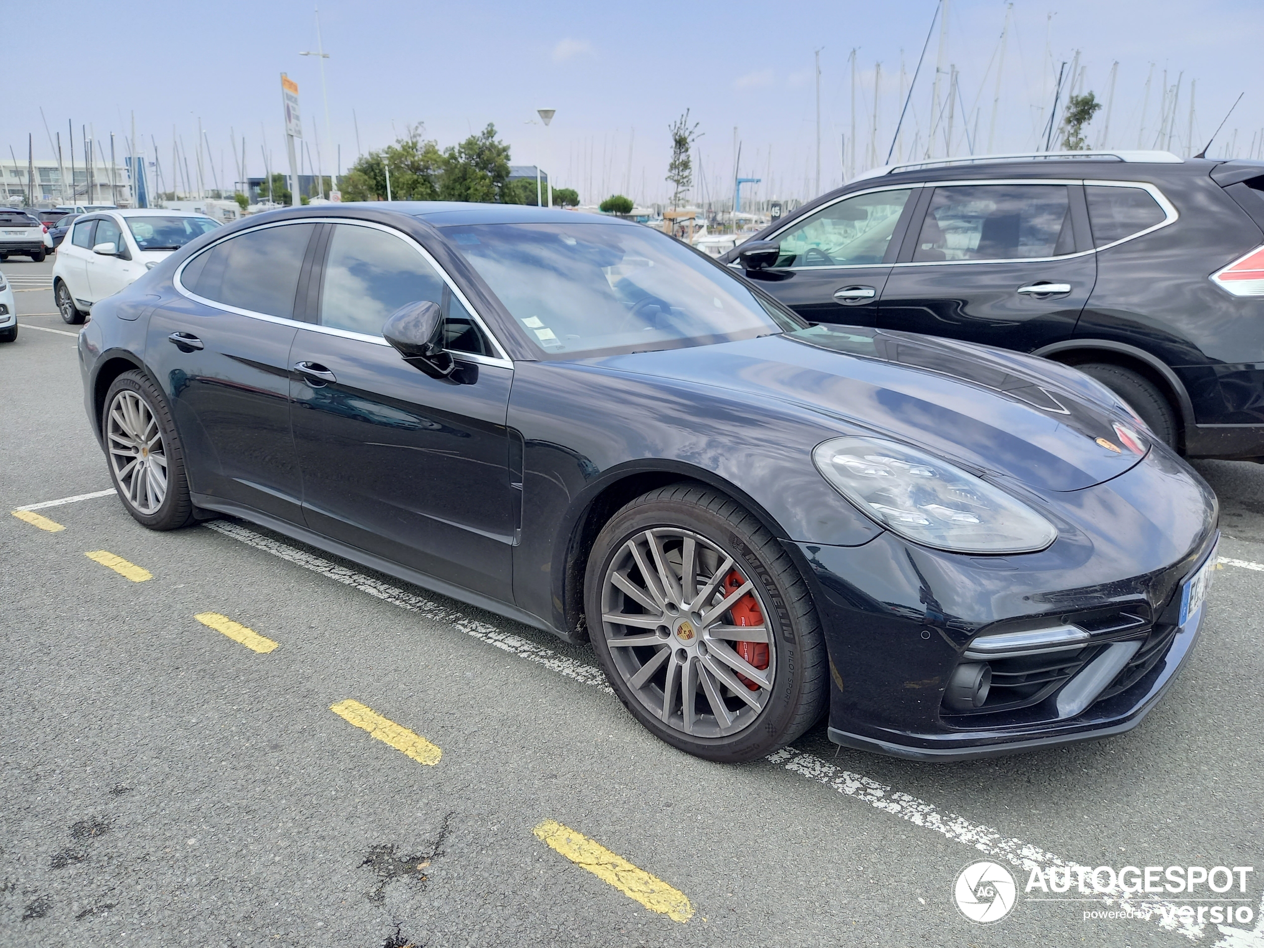 Porsche 971 Panamera Turbo