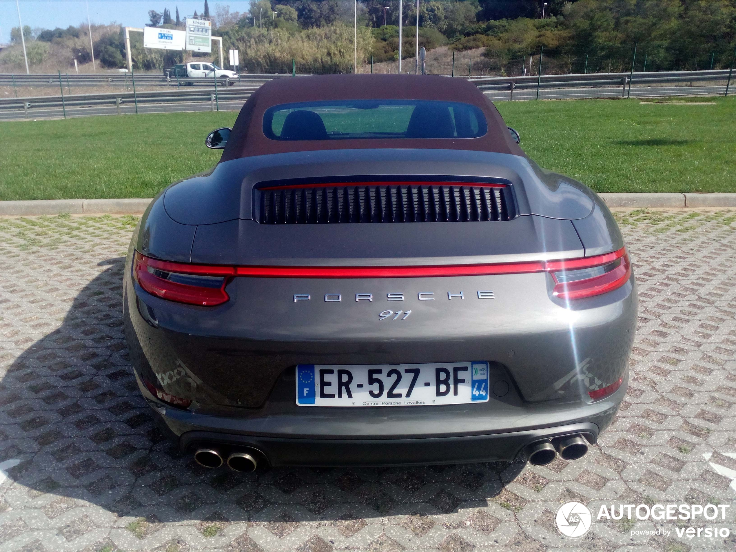 Porsche 991 Carrera 4S Cabriolet MkII