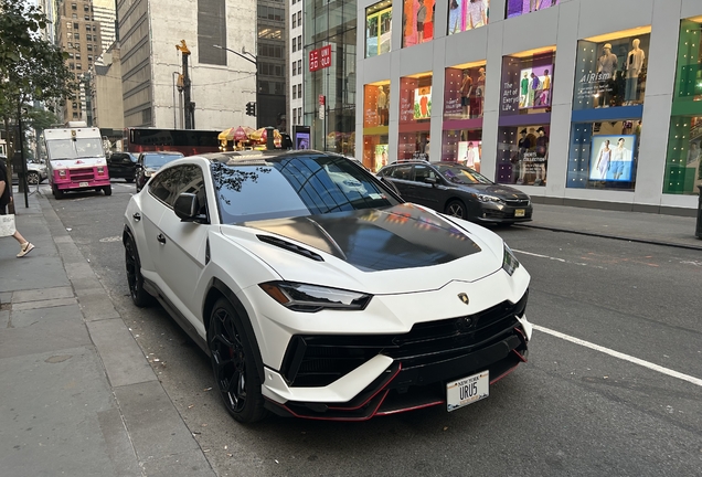 Lamborghini Urus Performante