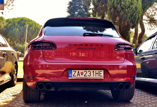 Porsche 95B Macan GTS