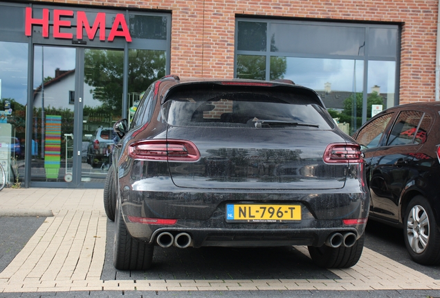 Porsche 95B Macan GTS