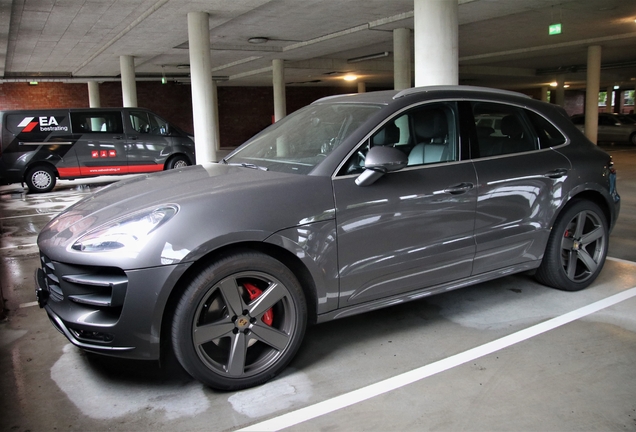 Porsche 95B Macan Turbo