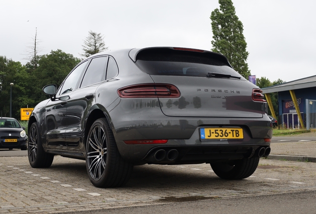 Porsche 95B Macan Turbo